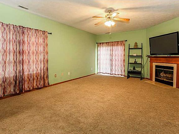 5th image of 8145 Snug Harbor Dr