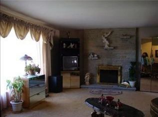 15 Crescent Dr, Monessen, PA 15062