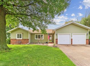 102 Country Club Dr, Osceola, IA 50213