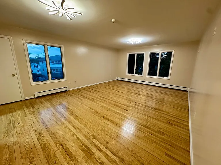 39 Henderson St #1 — Photo 3