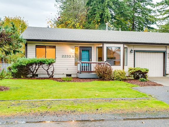 5th image of 2233 McIver Ct SW