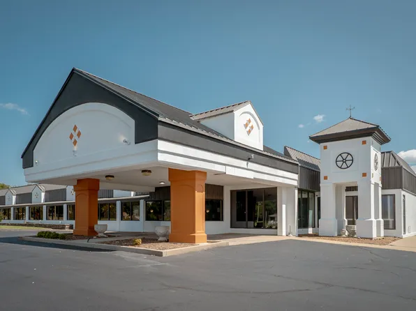 4020 Parkview Dr, Pittsburg, KS