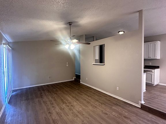 2nd image of 1063 Squire Mansion
