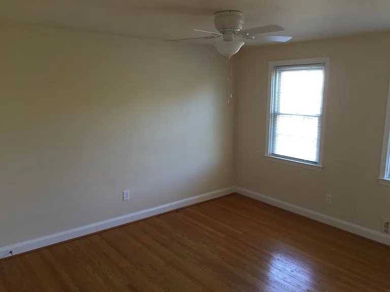 8505 Pleasant Plains Rd — Photo 10