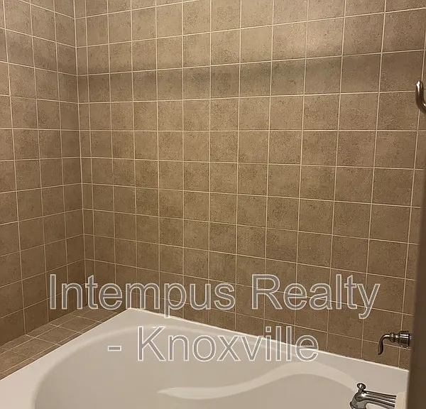 229 Deaderick Ave — Photo 18