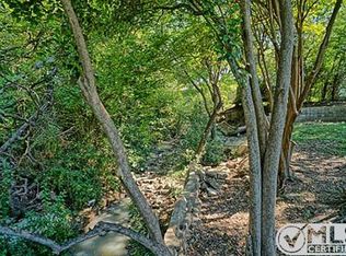 2219 Healey Dr, Dallas, TX 75228