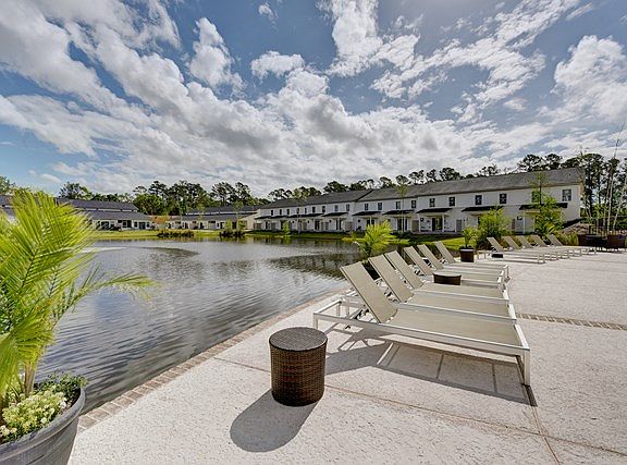 4th image of 1103 Mariners Cir #1103
