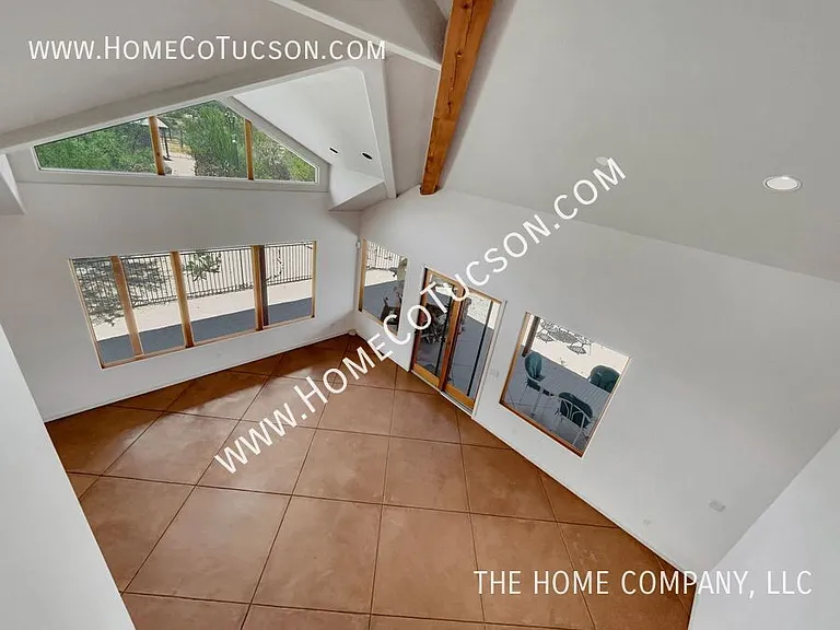 12235 E Horsehead Rd — Photo 27