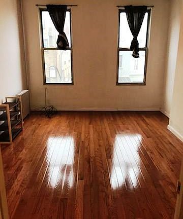 2nd image of 261 20th St #2