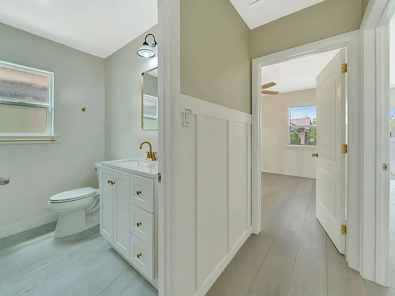 10951 Whitegate Ave — Photo 22
