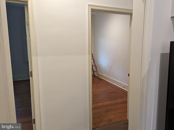 4th image of 327 Pine St #B