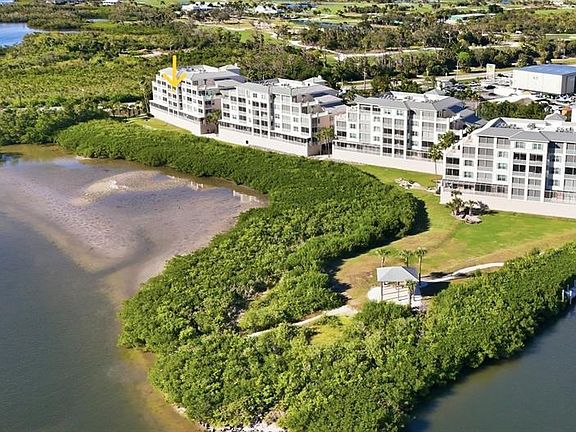 2nd image of 13113 Gasparilla Rd Unit 403