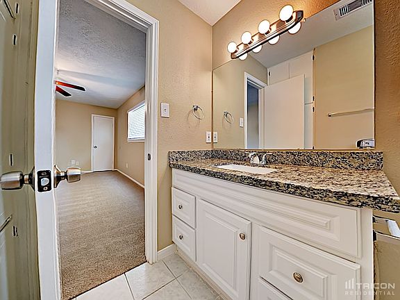 4th image of 5515 Cunningham Dr