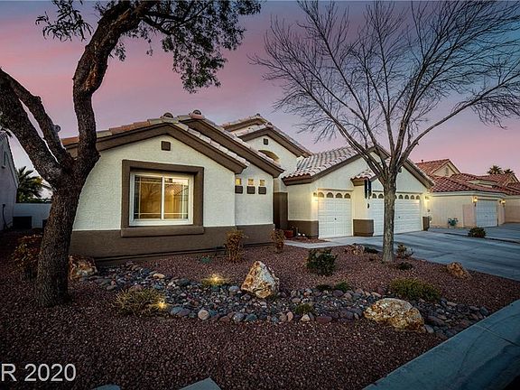 3rd image of 5904 Spinnaker Reach Ave
