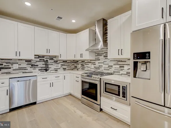 728 S 10th St #2, Philadelphia, PA 19147