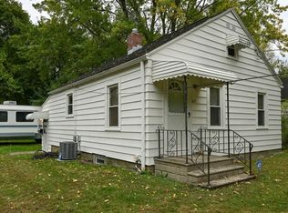 671 Selzer St, Akron, OH 44310