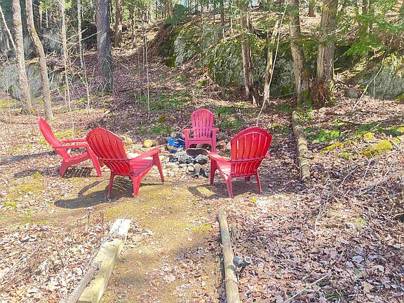 3rd image of 1295 River Road