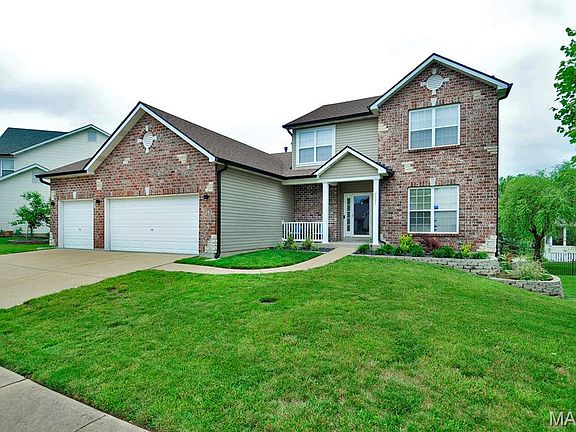 3rd image of 4727 Auburn Trace Dr