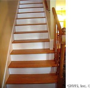 3rd image of 7800 Heritage Cir