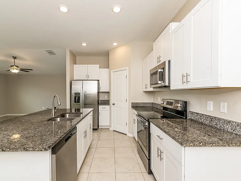 15306 Miller Creek Dr — Photo 8