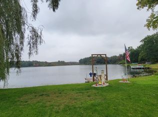 9875 Cobb Lake Rd, Jonesville, MI 49250