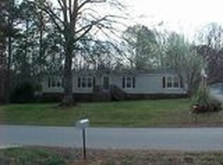 84 Davis St, Hull, GA 30646