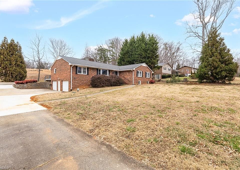 1st image of 1175 Whispering Pines Dr