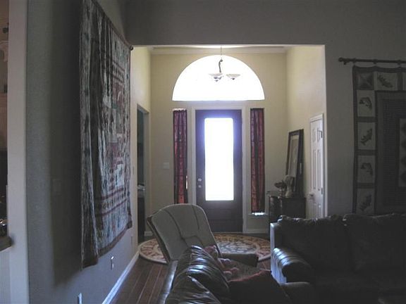 3rd image of 2622 W Alamosa Dr