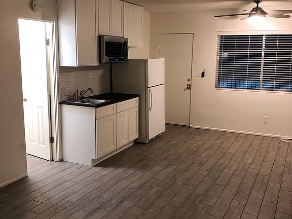 3rd image of 588 E Mel Ave #B