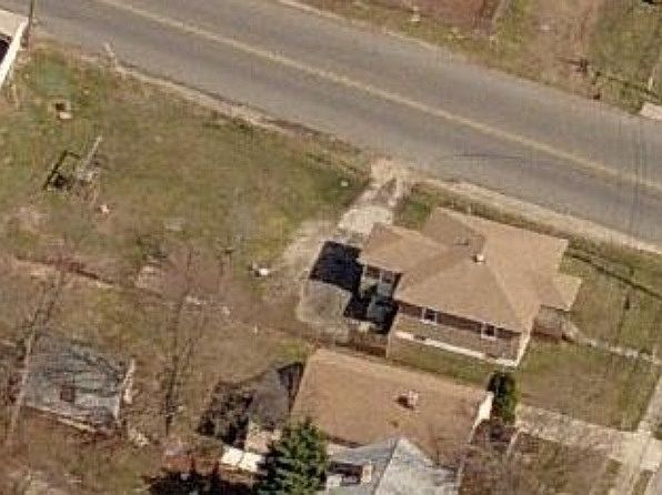 2nd image of 25 N 4th St