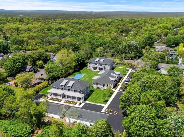 21 Montauk Highway #7, Westhampton, NY 11977