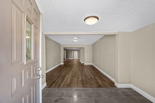 1805 NW Dearborn Ave — Photo 3
