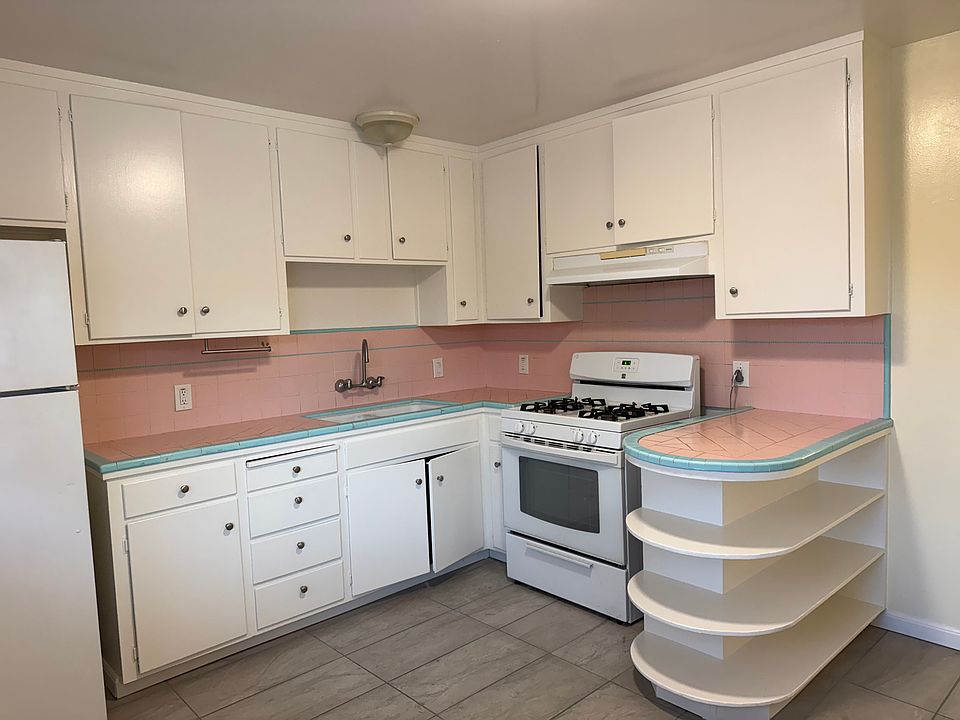 1st image of 1077 Eugene Ave APT 1