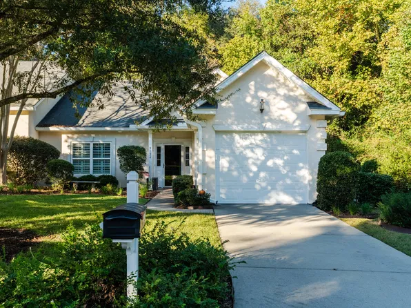 9124 Woodcreek Ct, North Charleston, SC 29406