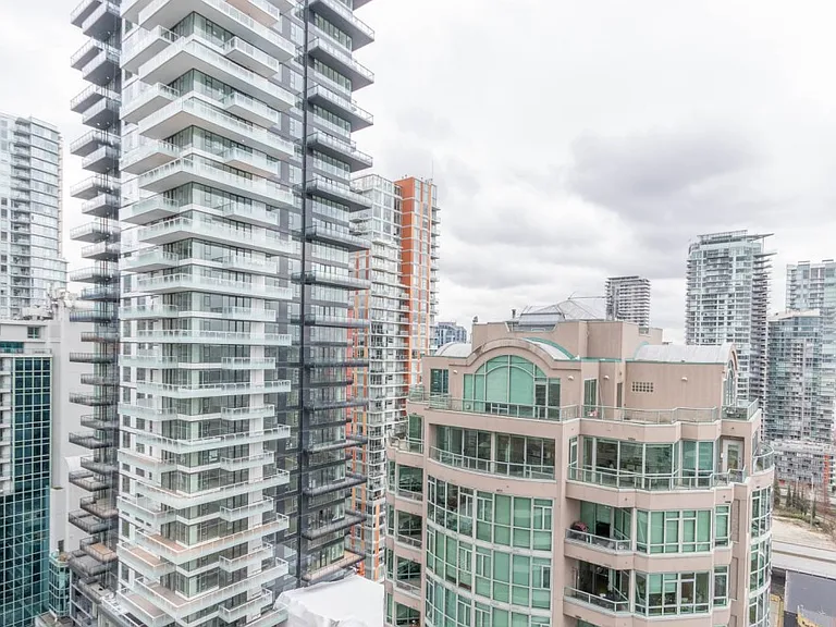 889 Pacific St #2001 — Photo 10
