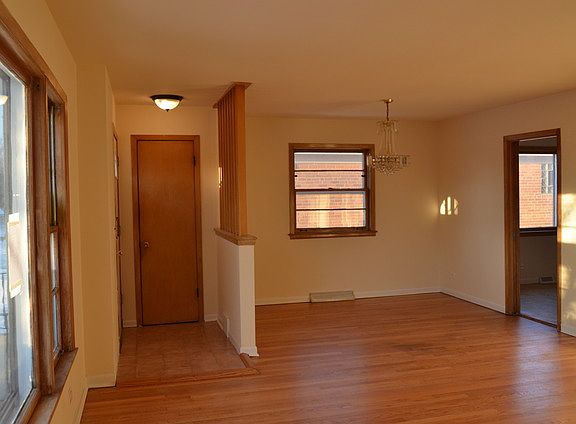3rd image of 8107 Hamlin Ave
