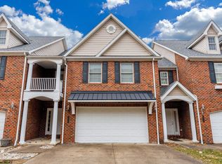 404 Saint Andrews Dr, Morgantown, WV 26508