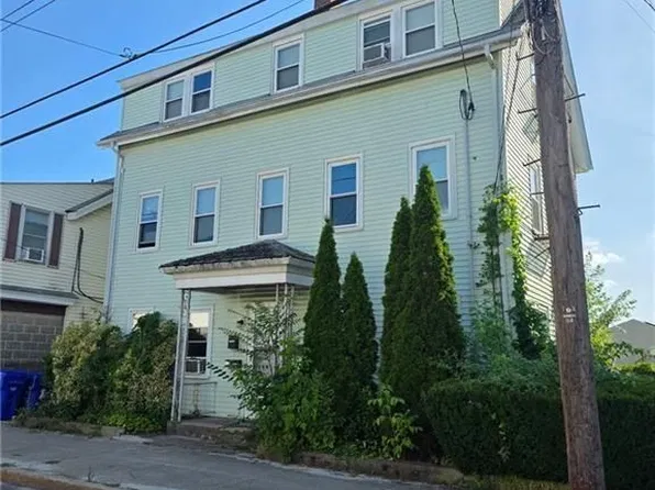 230 Washington St #3, Central Falls, RI 02863