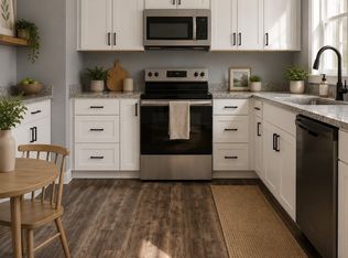 23 Trafalgar Sq #23, Barre, MA 01005