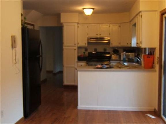 2nd image of 19 Fairmount Dr