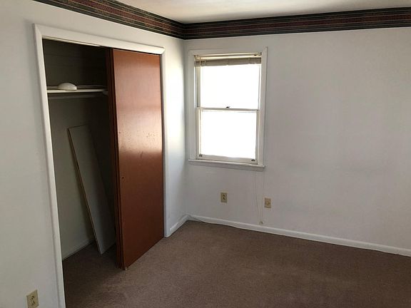4th image of 30 Belvidere Ave #1