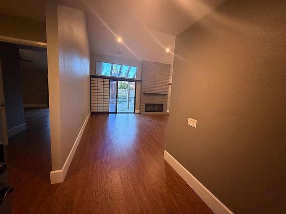 4th image of 11434 Tunnel Hill Way