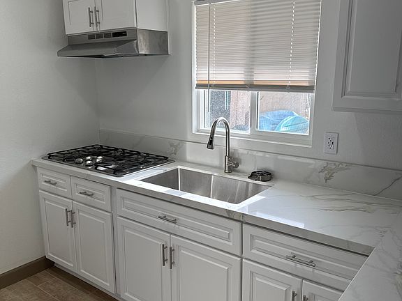 5th image of 7235 Fairfax Dr
