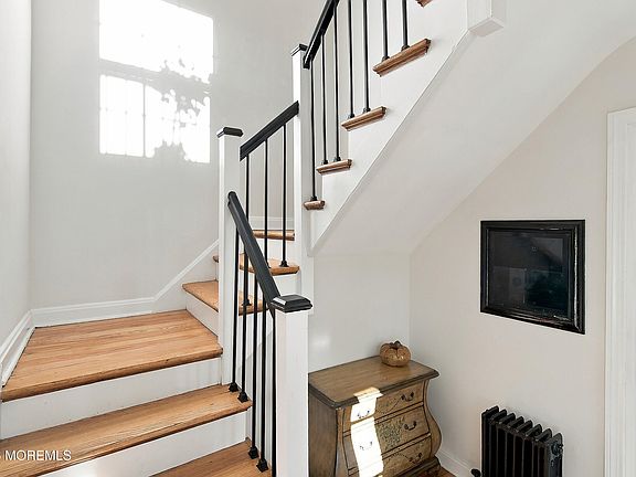 4th image of 22 Pinckney Road #D