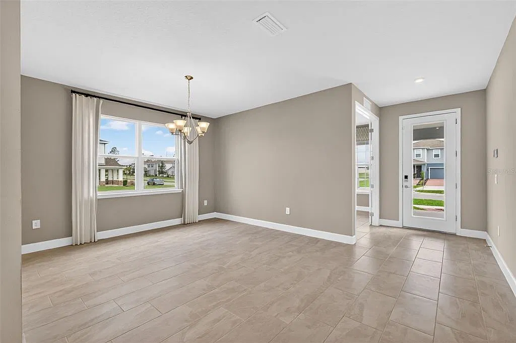 4 bed, 3.5 bath, 3136 sqft, $3,500 — Photo 4