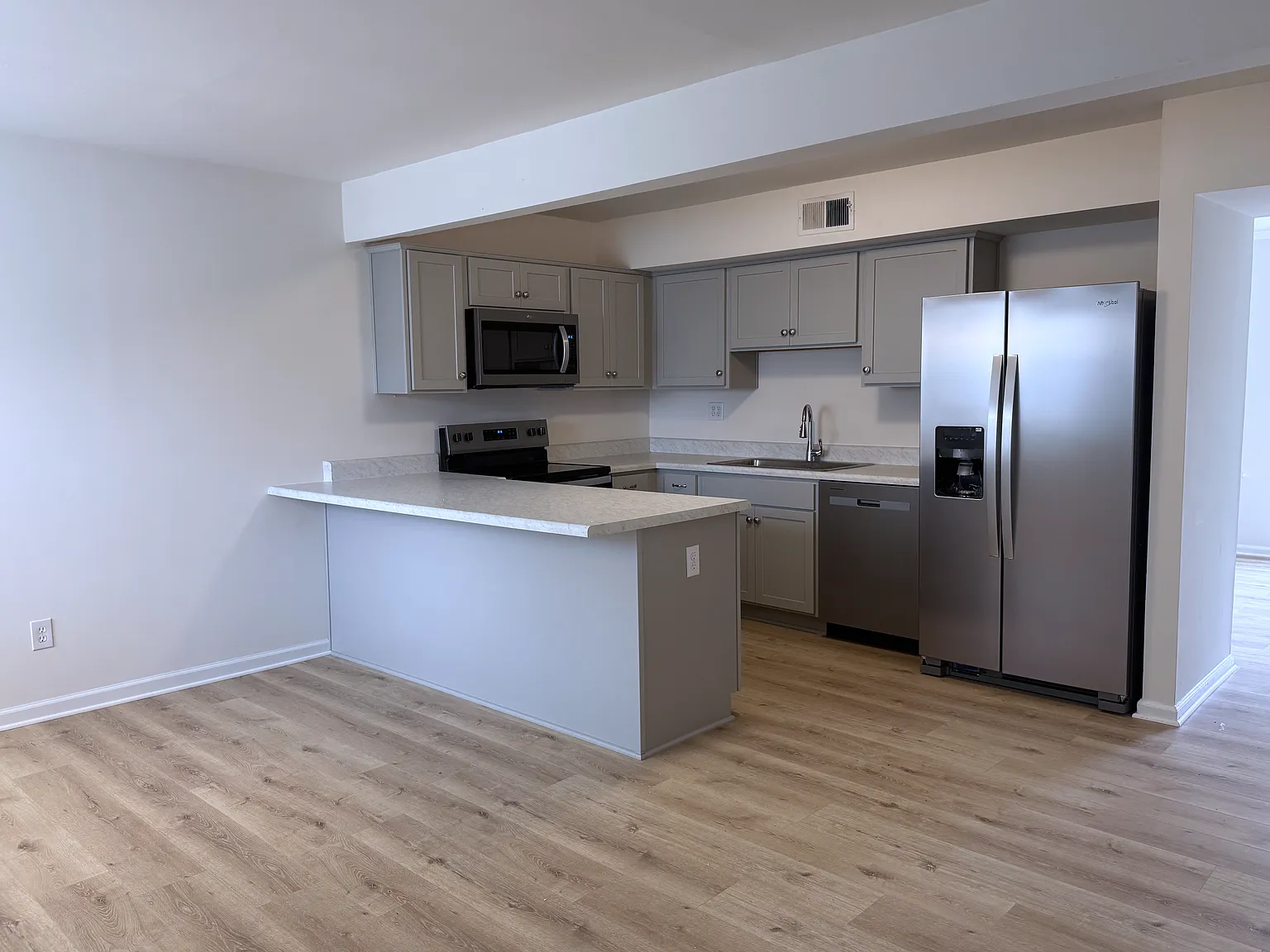 3 bed, 1.5 bath, 1178 sqft, $1,849 — Photo 1