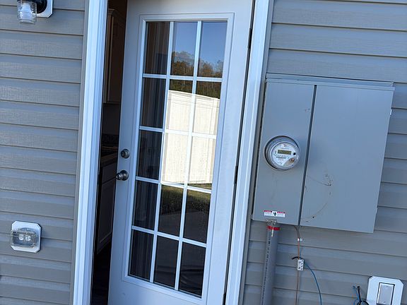 Back Door to Kitchen