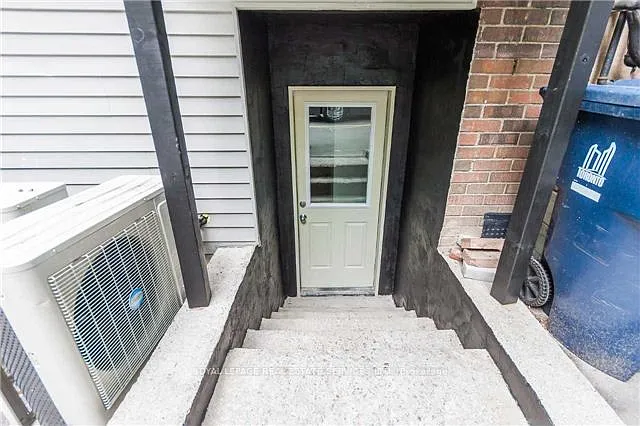 55 Hillsdale Ave E #2 — Photo 2