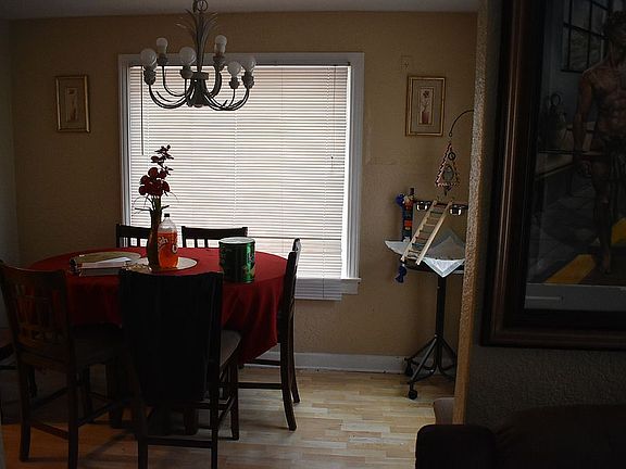3rd image of 1145 Drew St