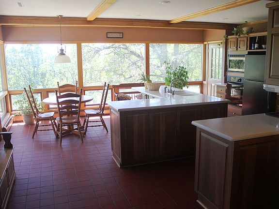Big kitchen with great view 